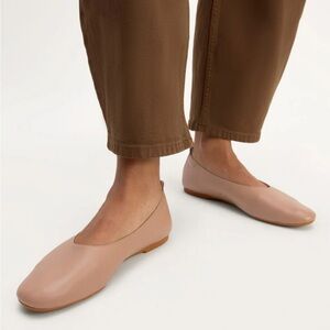 Everlane $148 The Day Glove Leather Flats Size 6.5 Tan